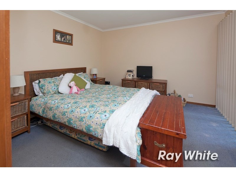 11 Madeleine Court, Somerville VIC 3912