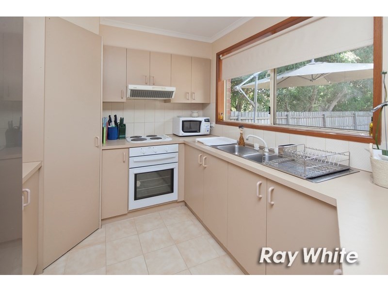 11 Madeleine Court, Somerville VIC 3912