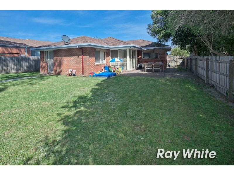 11 Madeleine Court, Somerville VIC 3912