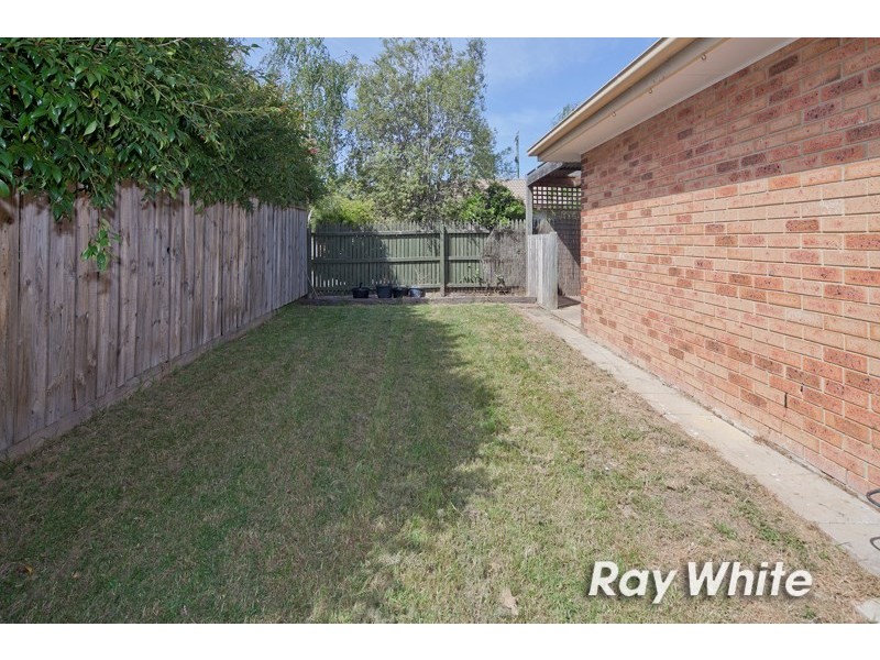 13/10 Lemnian Court, Langwarrin VIC 3910