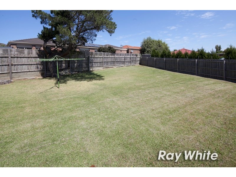 10 Elana Court, Langwarrin VIC 3910