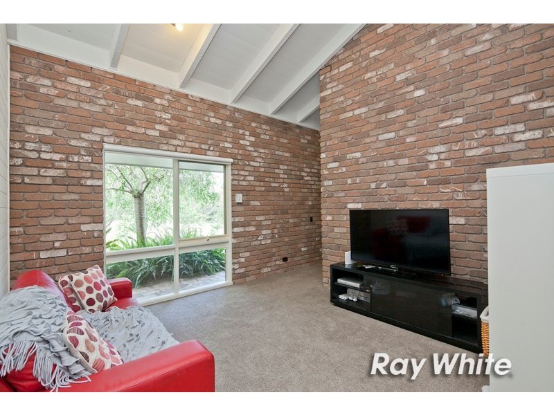 8 Vista Court, Somerville VIC 3912