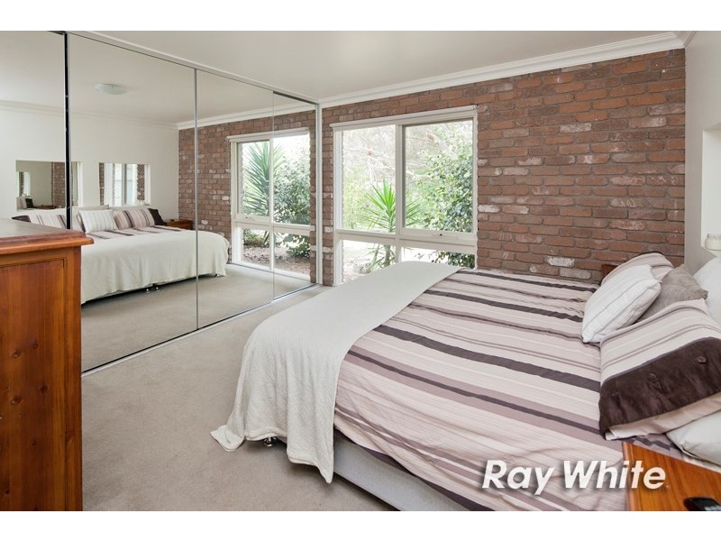 8 Vista Court, Somerville VIC 3912