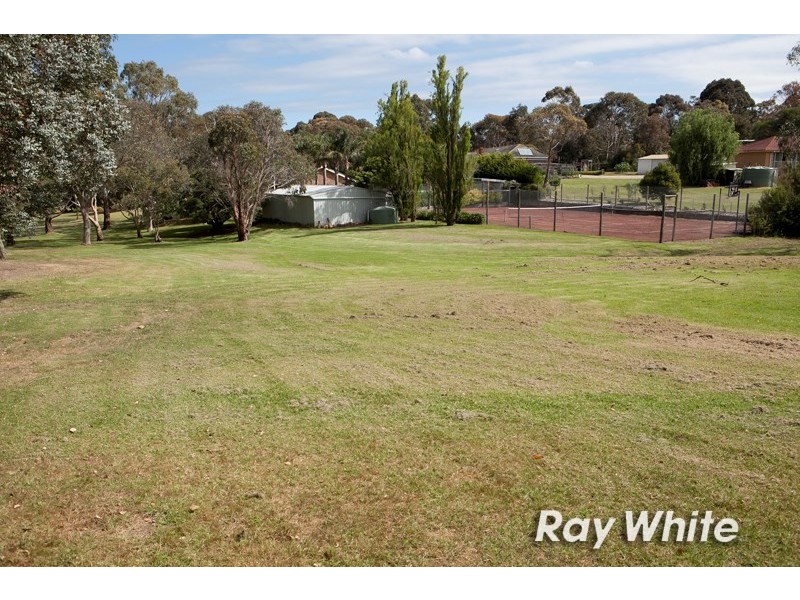 8 Vista Court, Somerville VIC 3912