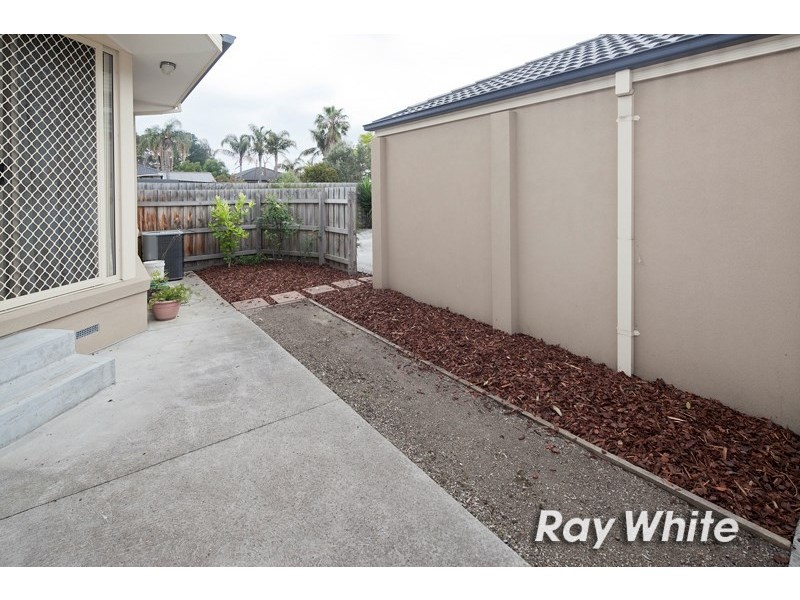 2/37 East Road, Seaford VIC 3198