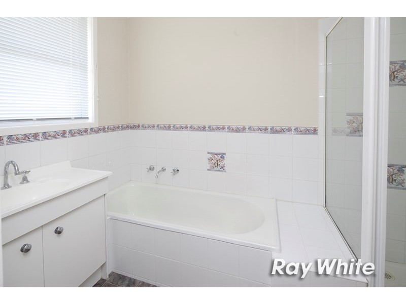 8 Indigo Court, Frankston North VIC 3200