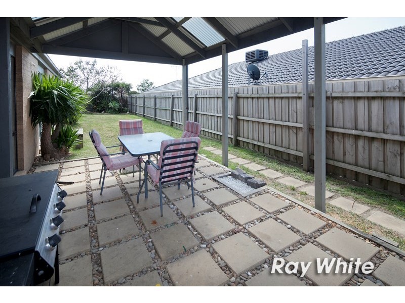 2 Arkley Close, Skye VIC 3977