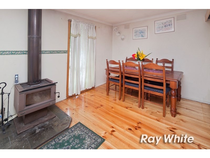 68 Maple Street, Seaford VIC 3198