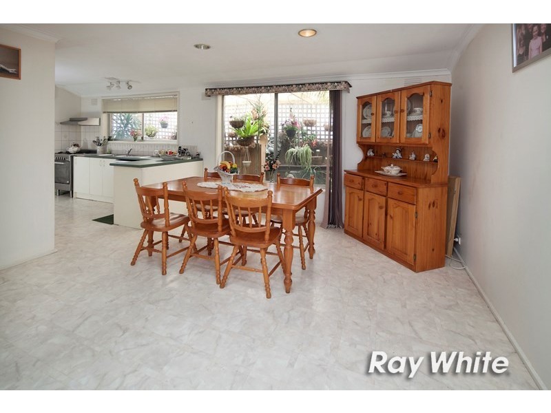 68 Maple Street, Seaford VIC 3198