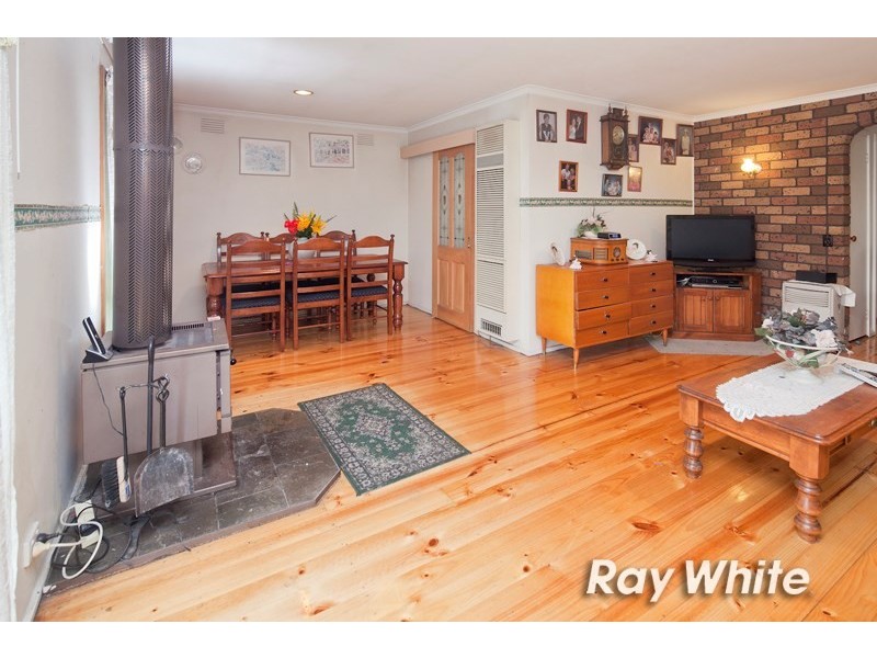 68 Maple Street, Seaford VIC 3198