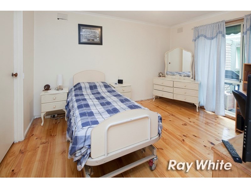 68 Maple Street, Seaford VIC 3198