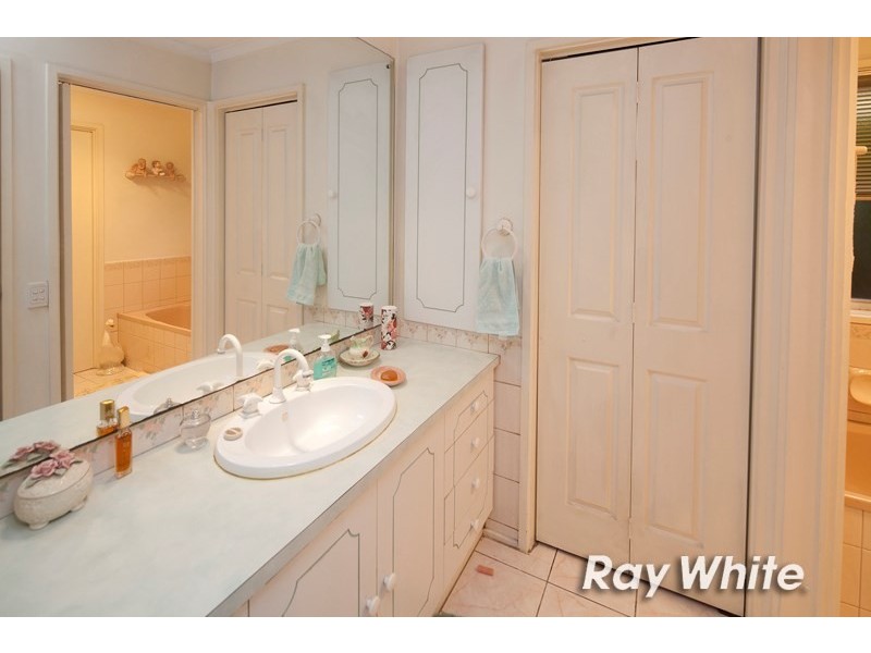 68 Maple Street, Seaford VIC 3198