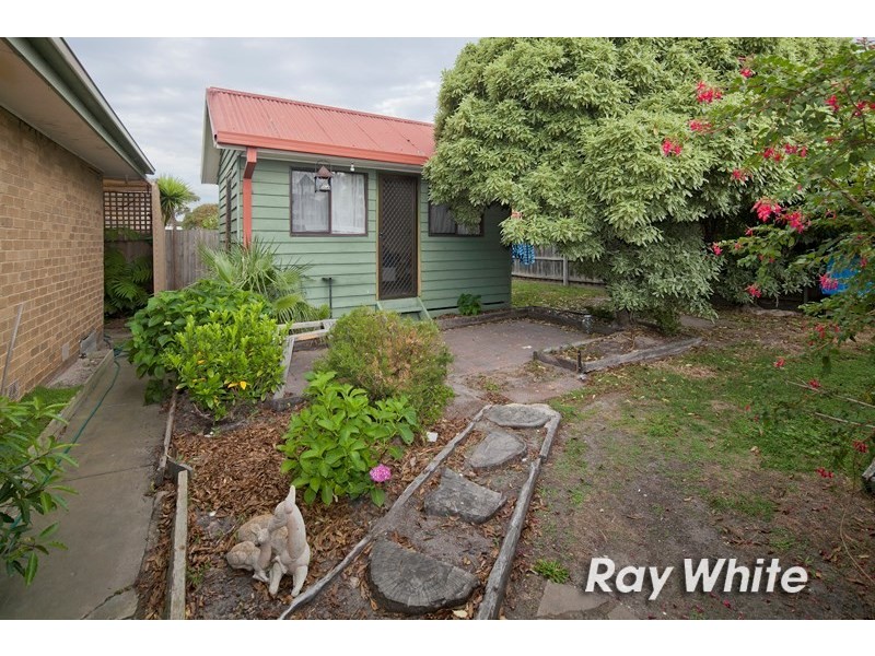 68 Maple Street, Seaford VIC 3198