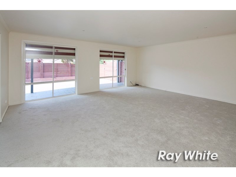 2/470 McClelland Drive, Langwarrin VIC 3910