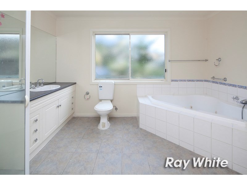 2/470 McClelland Drive, Langwarrin VIC 3910