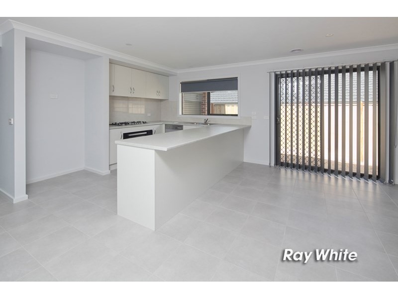 113 Station Creek Way, Cranbourne South VIC 3977