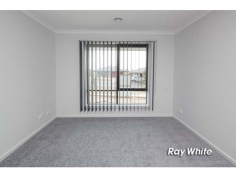 113 Station Creek Way, Cranbourne South VIC 3977