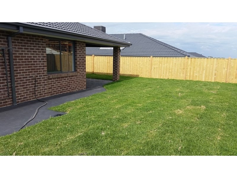 113 Station Creek Way, Cranbourne South VIC 3977