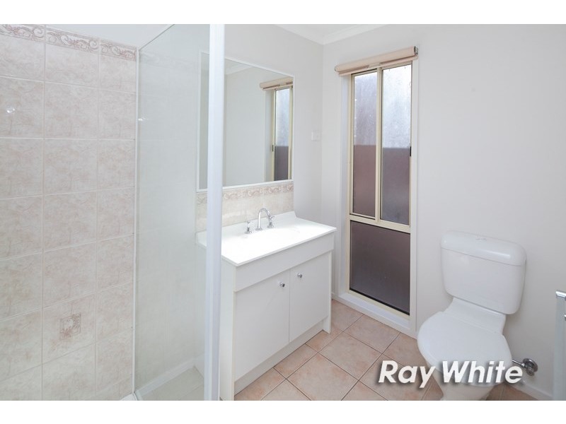 70 Gum Nut Drive, Langwarrin VIC 3910