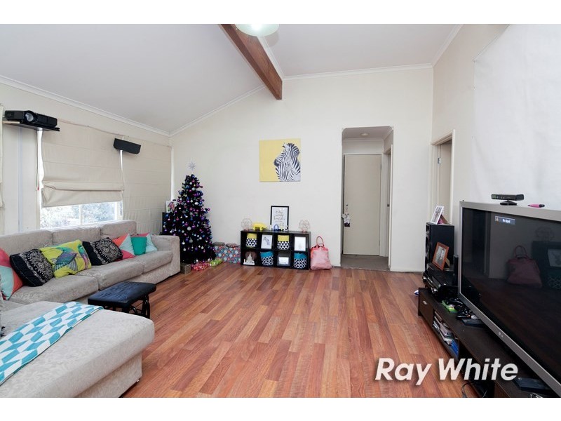 74 Raphael Crescent, Frankston VIC 3199