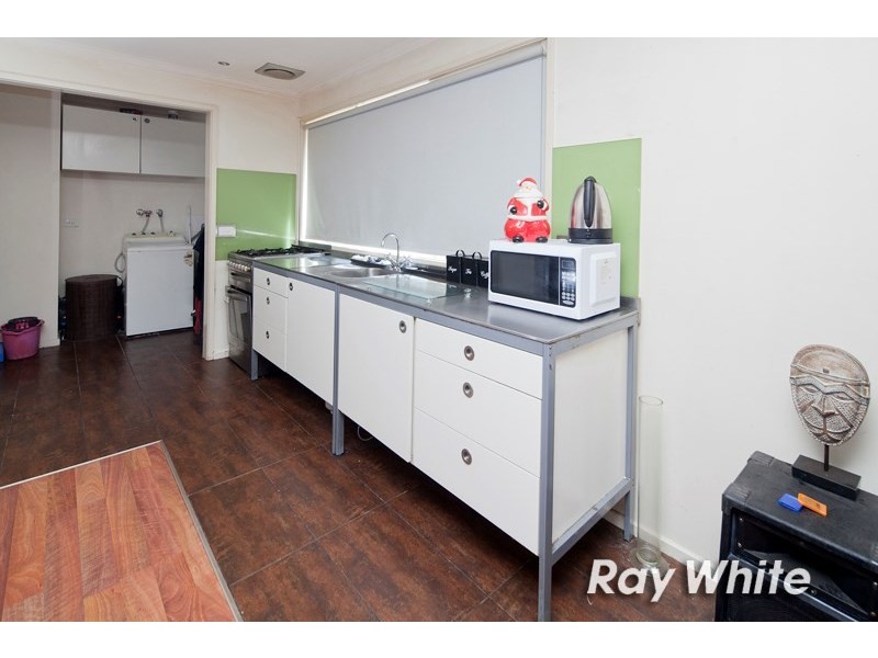 74 Raphael Crescent, Frankston VIC 3199