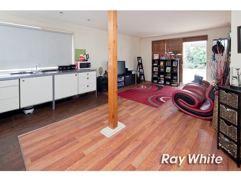 74 Raphael Crescent, Frankston VIC 3199