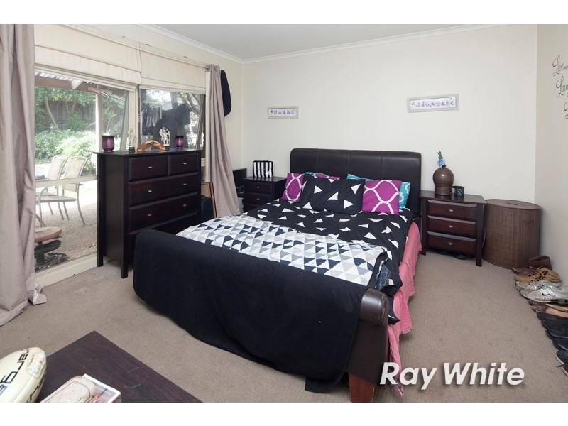 74 Raphael Crescent, Frankston VIC 3199