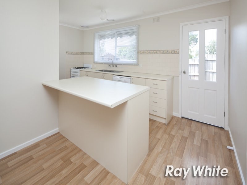 8 Indigo Court, Frankston North VIC 3200