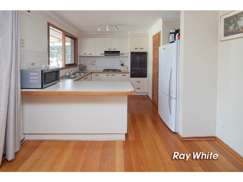 8 Richard Drive, Langwarrin VIC 3910