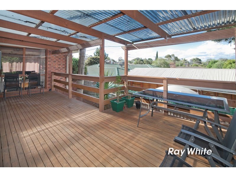 8 Richard Drive, Langwarrin VIC 3910