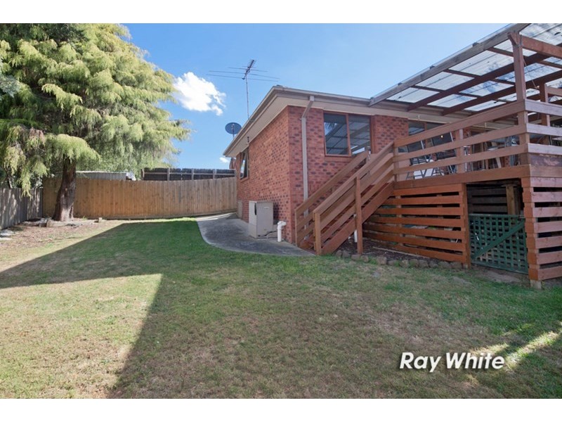 8 Richard Drive, Langwarrin VIC 3910
