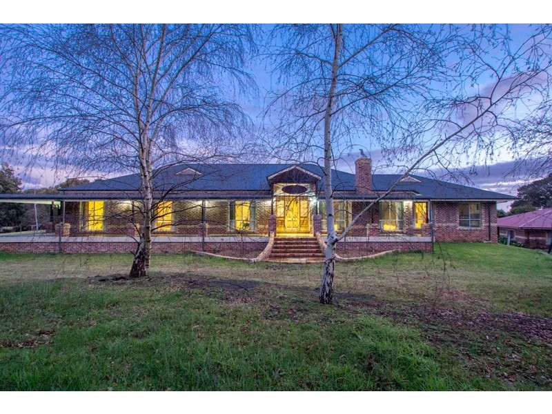 10 Hillcrest Drive, Langwarrin VIC 3910