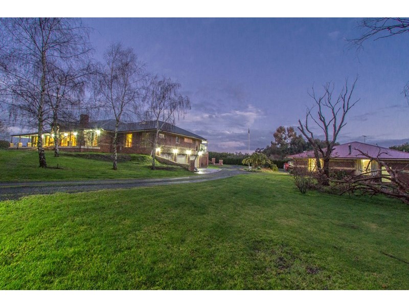 10 Hillcrest Drive, Langwarrin VIC 3910
