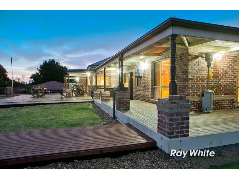 10 Hillcrest Drive, Langwarrin VIC 3910