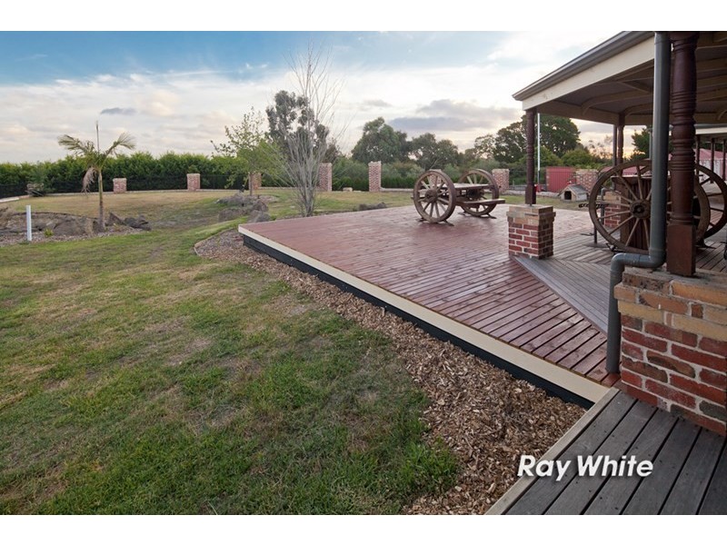 10 Hillcrest Drive, Langwarrin VIC 3910