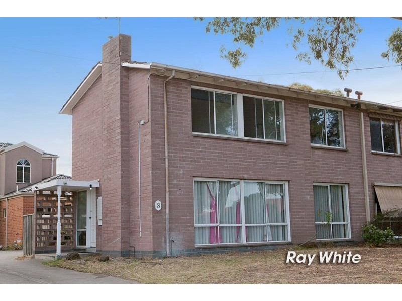 8 Karri Court, Frankston North VIC 3200