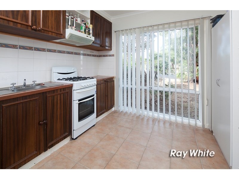 8 Karri Court, Frankston North VIC 3200