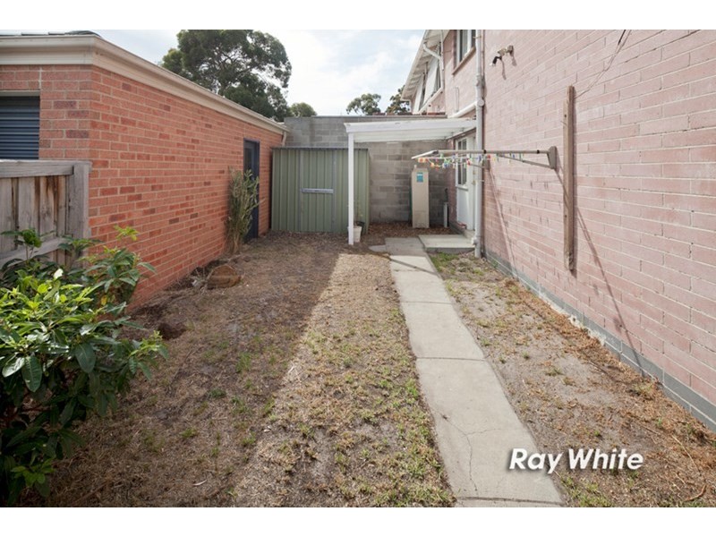 8 Karri Court, Frankston North VIC 3200