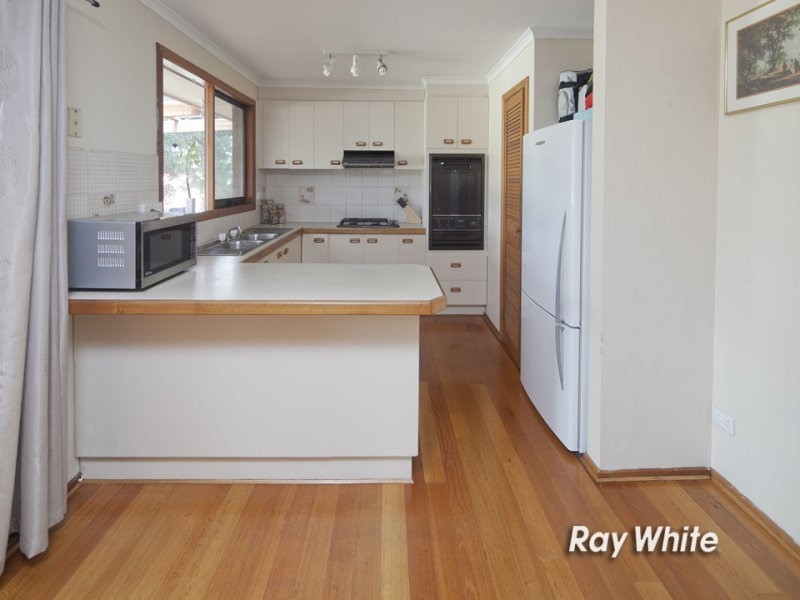 8 Richard Drive, Langwarrin VIC 3910