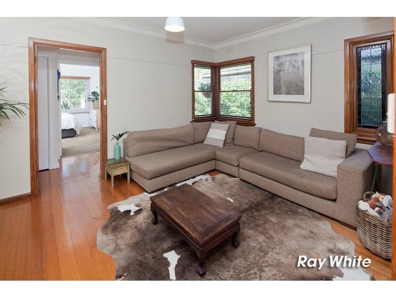 16 Bayside Grove, Seaford VIC 3198