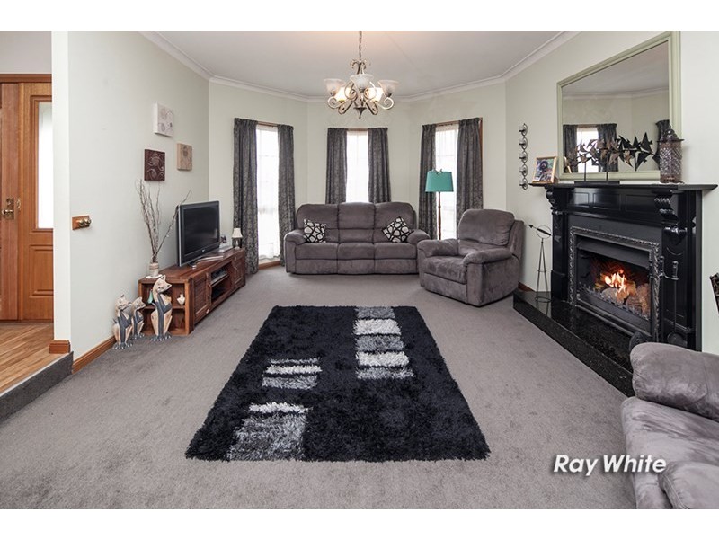 18 Granite Drive, Langwarrin VIC 3910