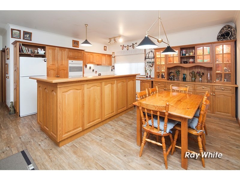 18 Granite Drive, Langwarrin VIC 3910