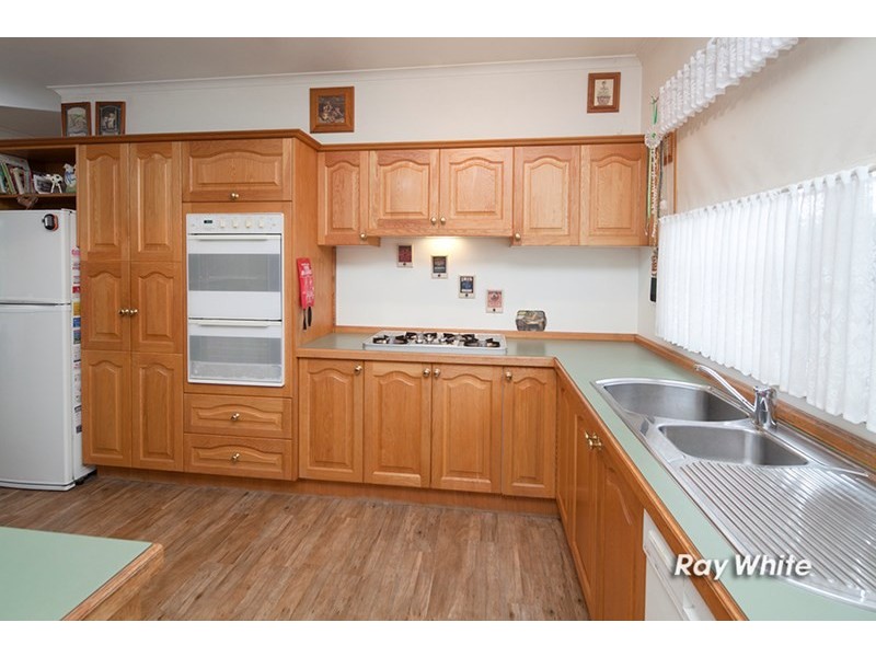 18 Granite Drive, Langwarrin VIC 3910