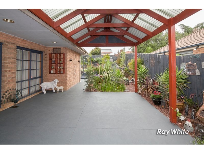 18 Granite Drive, Langwarrin VIC 3910