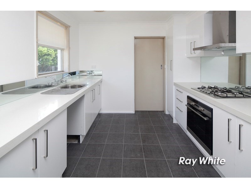 5 Mulberry Crescent, Frankston North VIC 3200