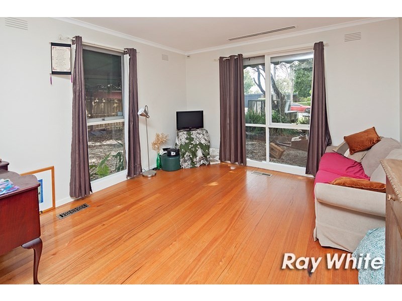 12 Sussex Crescent, Seaford VIC 3198