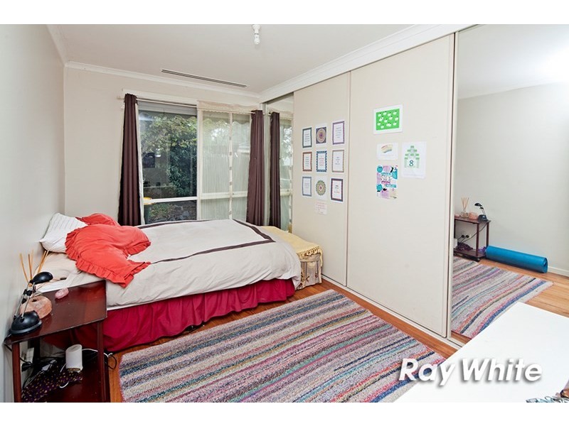 12 Sussex Crescent, Seaford VIC 3198