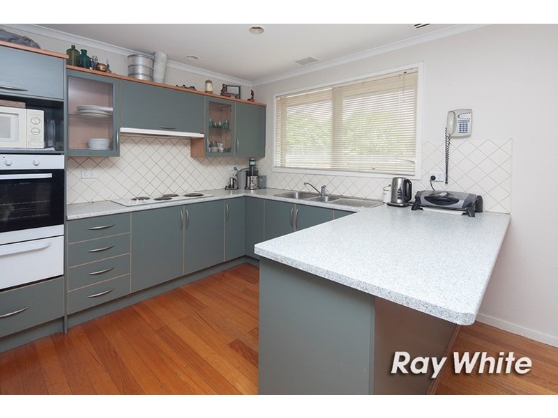 12 Sussex Crescent, Seaford VIC 3198