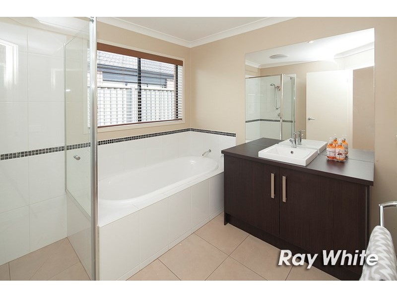 26 Pipetrack Circuit, Cranbourne East VIC 3977