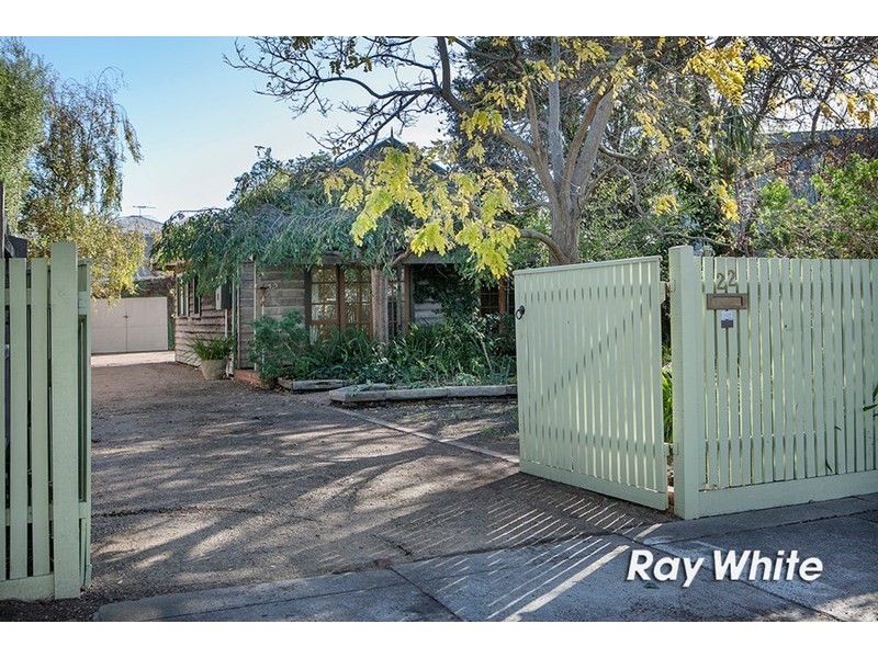 22 Surrey Street, Mornington VIC 3931